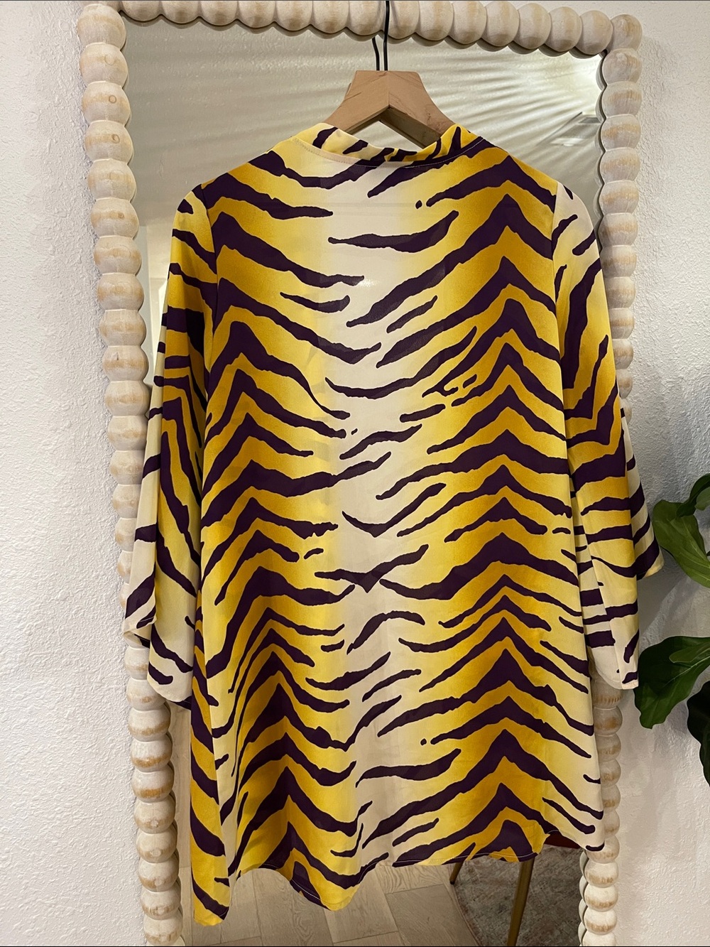 Adrienne Purple And Gold Tiger Stripe Kimono Blouse LSU size medium - Picture 3 of 4